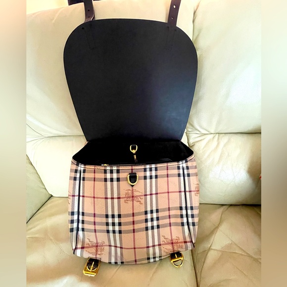 Burberry Pink Plaid Women's Bag, NWT - Picture 5 of 17